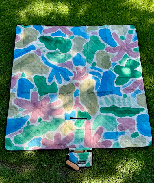 Koko' Picnic Blanket- Forest From Above Tan