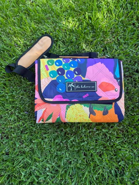 Koko' Picnic Blanket- Polly Want A Cracker